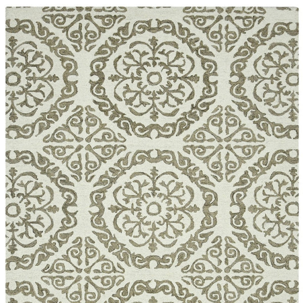 HomeRoots 5' Hand-Hooked Wool Medallion Area Rug in Ivory and Light Brown for Timeless Home Elegance 5' X 7' 570340