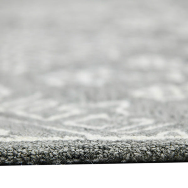 HomeRoots 5' Gray and Ivory Wool Hand-Hooked Oriental Area Rug – Artisanal Charm for Any Interior Space 8' X 11' 570346