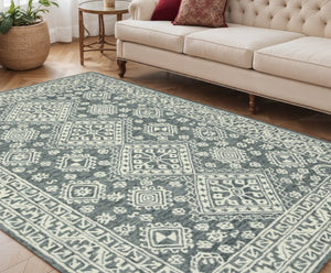 HomeRoots 5' Slate Gray and Ivory Hand-Hooked Wool Area Rug - Artisanal Comfort for Timeless Home Decor 5' X 7' 570360
