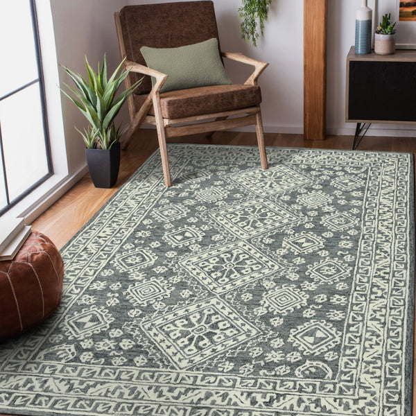 HomeRoots 5' Slate Gray and Ivory Hand-Hooked Wool Area Rug - Artisanal Comfort for Timeless Home Decor 8' X 10' 570361