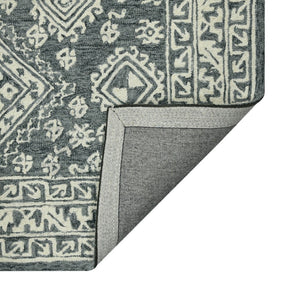 HomeRoots 5' Slate Gray and Ivory Hand-Hooked Wool Area Rug - Artisanal Comfort for Timeless Home Decor 8' X 10' 570361