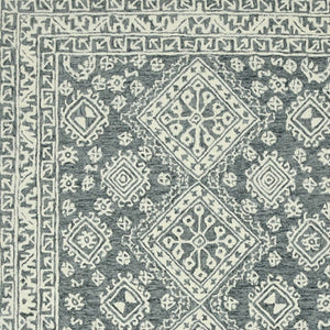 HomeRoots 5' Slate Gray and Ivory Hand-Hooked Wool Area Rug - Artisanal Comfort for Timeless Home Decor 8' X 10' 570361
