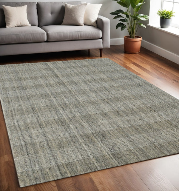 HomeRoots 5' Hand-Woven Gray and Beige Wool Plaid Area Rug - Timeless Comfort for Any Living Space Decor 5' X 8' 570477