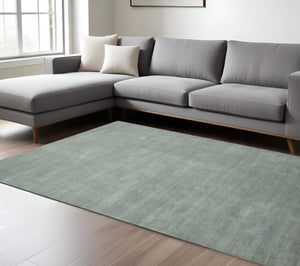 HomeRoots 4' Gray Wool Hand-Woven Area Rug – Artisanal Comfort and Style for Cozy Spaces and Entryways 8' X 10' 570645