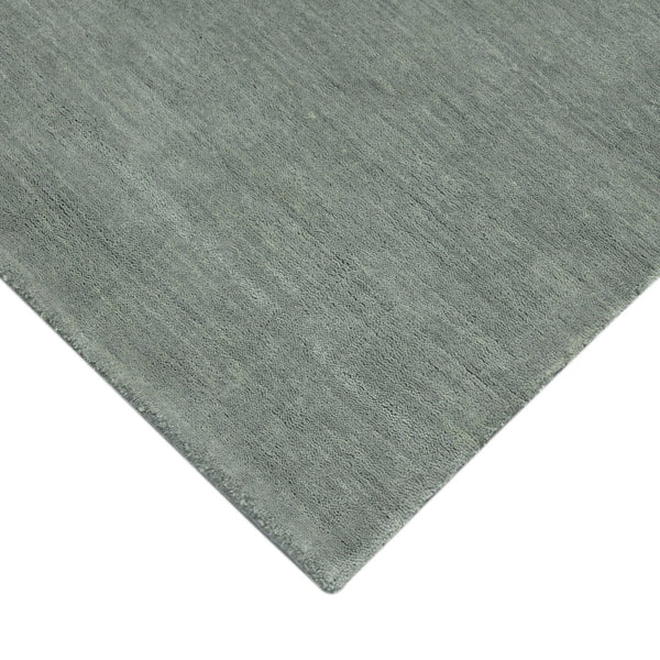 HomeRoots 4' Gray Wool Hand-Woven Area Rug – Artisanal Comfort and Style for Cozy Spaces and Entryways 9' X 12' 570646