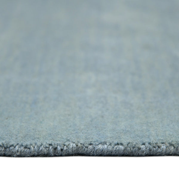 HomeRoots 4' Light Blue Hand-Woven Wool Area Rug - Luxurious, Durable, and Perfect for Any Room Decor 4' X 6' 570655