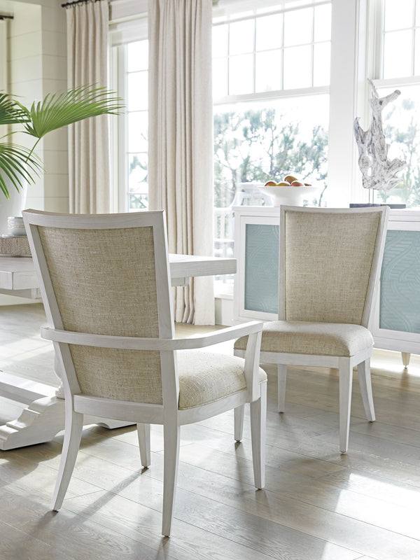 Lexington Tommy Bahama Home Sea Winds Upholstered Chair - Embrace Coastal Elegance With Sophisticated Comfort And Style Caribbean Sands  570-882-01