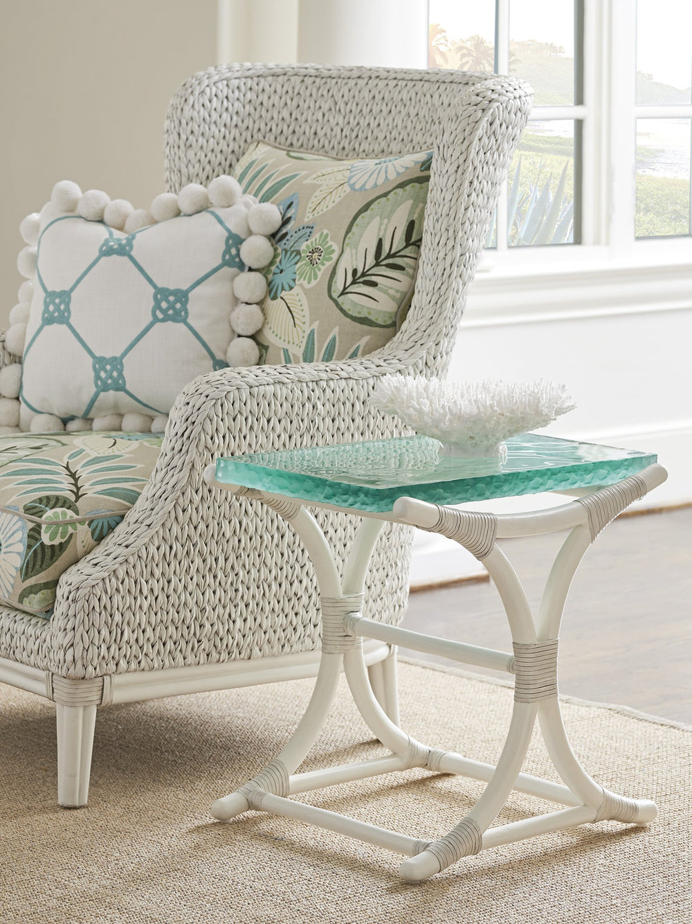 Lexington Tommy Bahama Home Dania Sea Glass End Table - Coastal Elegance With Leather-wrapped Rattan And Textured Glass Top Caribbean Sands  570-954c