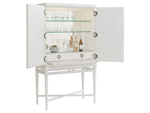 Lexington Tommy Bahama Home Jensen Beach Bar Cabinet - Coastal Elegance With Mirrored Back, Led Lighting, And Adjustable Shelves Caribbean Sands  570-961c