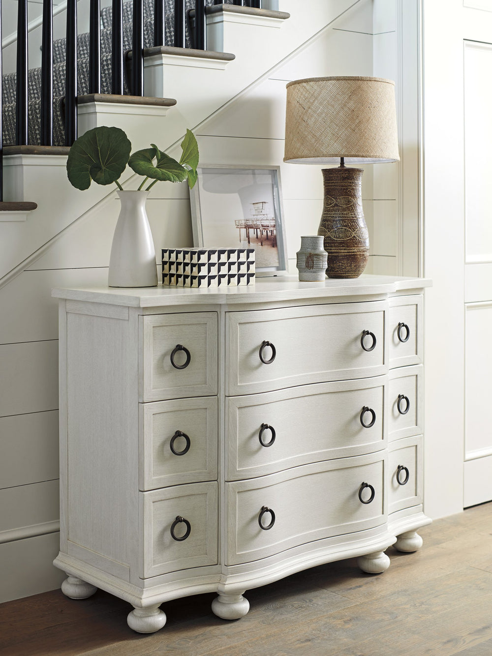 Lexington Tommy Bahama Home Mc Alister Hall Chest - Serpentine Front With Nine Drawers For Stylish Coastal Living Spaces Caribbean Sands  570-973