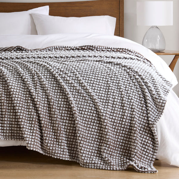 JLA Home Madison Park - Blanket plush polyester grid design, OEKO-TEX certified, all-season lightweight warmth for modern homes Brown MP51-8423