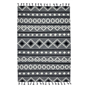 HomeRoots 5' Wool Tribal Flatweave Handmade Area Rug with Fringe - Versatile Gray, White, and Black Design 5' X 8' 571080