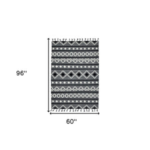 HomeRoots 5' Wool Tribal Flatweave Handmade Area Rug with Fringe - Versatile Gray, White, and Black Design 5' X 8' 571080