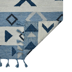 HomeRoots 5' Handmade Wool Flatweave Area Rug in Sky Blue, Gray, and Black – Tribal Design with Fringe 5' X 8' 571084