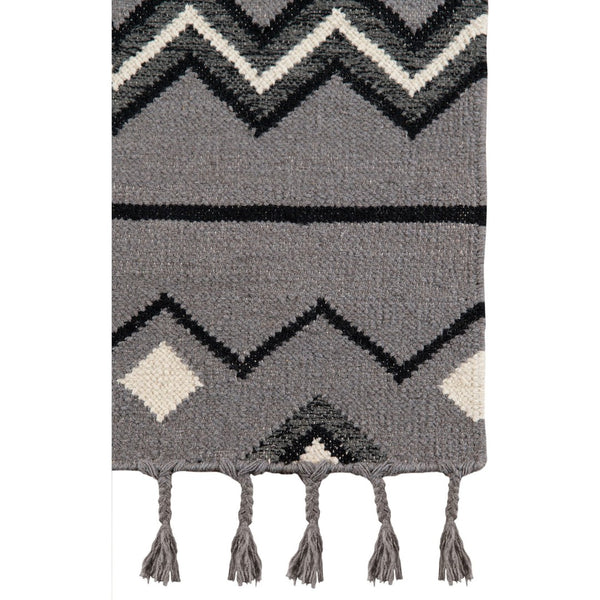HomeRoots 5' Gray White and Black Wool Tribal Handmade Area Rug - Artisan Flatweave with Fringe Design 5' X 8' 571088
