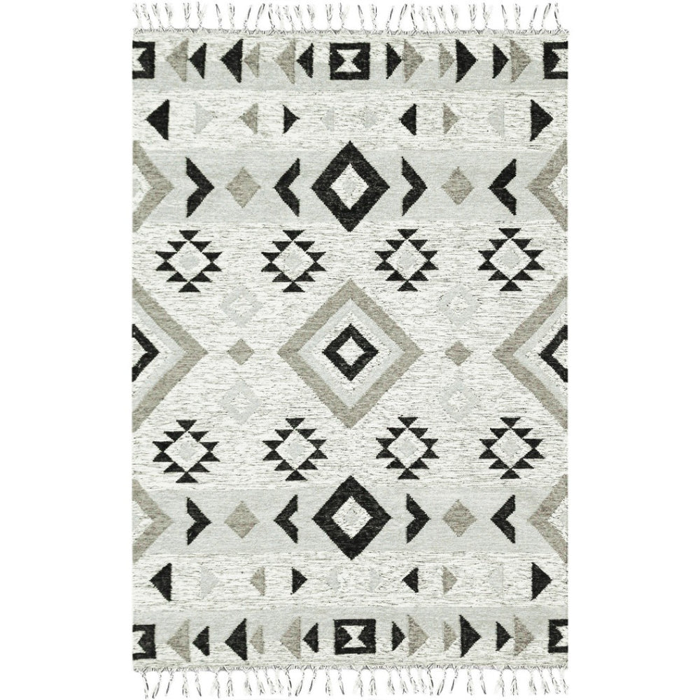 HomeRoots 5' Handmade Wool Area Rug with Striking Silver, Black & Gray Tribal Design – Perfect for Any Space 5' X 8' 571092
