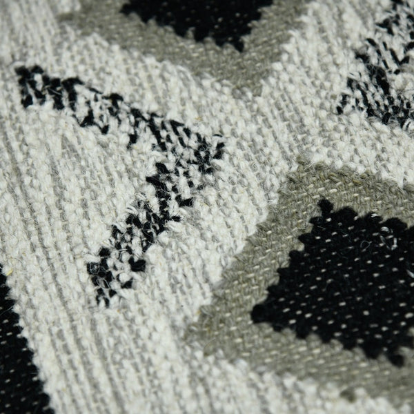 HomeRoots 5' Handmade Wool Tribal Area Rug in Ivory, Gray, and Black - Artisanal Flatweave with Fringe 8' X 10' 571097