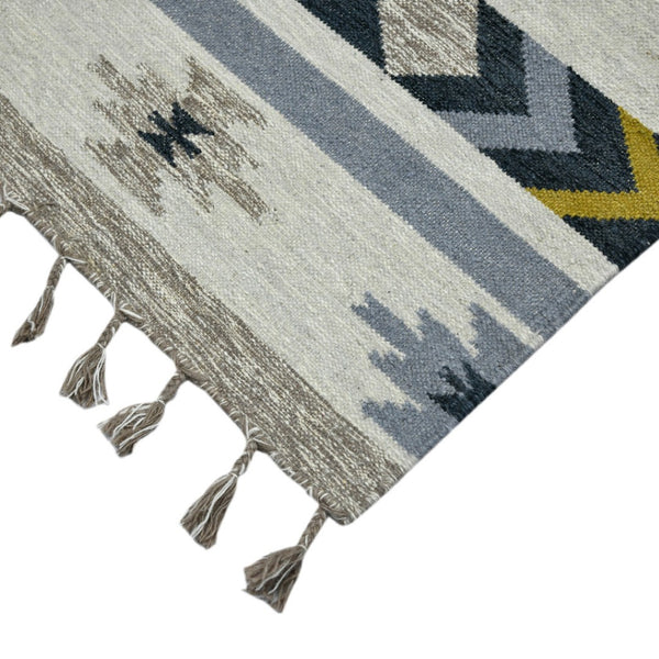 HomeRoots 5' Handmade Wool Tribal Flatweave Area Rug in Ivory, Blue, and Gray with Stylish Fringed Edges 5' X 8' 571100