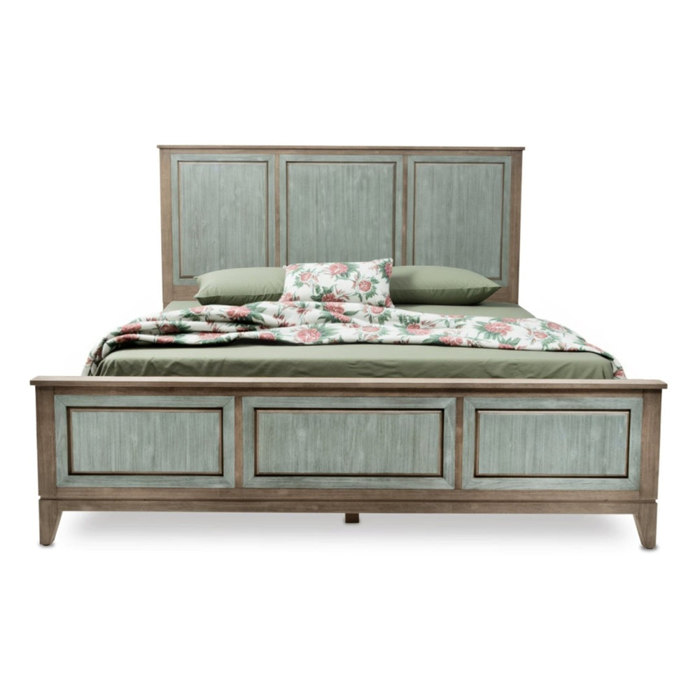 HomeRoots Green Shiplap Texture King Bed Frame - Distressed Solid Wood Design for Coastal-Inspired Bedrooms 571396