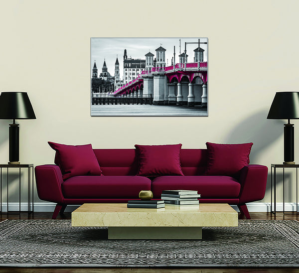 Homeroots Bridge Of Lions Silver Framed Wall Art - Stunning Acrylic Print To Transform Your Space Instantly!  Acrylic 571425