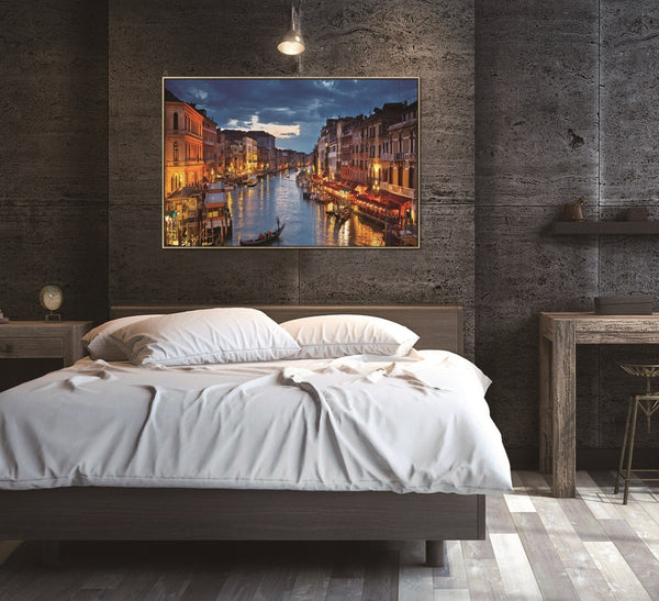 Homeroots Downtown Venice At Dusk Brass Framed Wall Art - Stylish Acrylic Decor For Stunning Home Interiors  Acrylic 571428