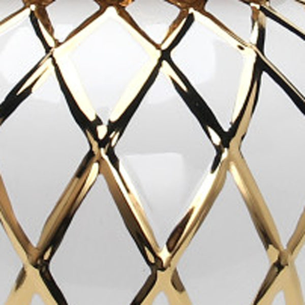 Homeroots 17" White And Gold Geometric Urn Ceramic Ginger Jar  Ceramic 571581