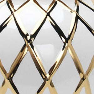 Homeroots 21" White And Gold Geometric Urn Ceramic Ginger Jar  Ceramic 571582