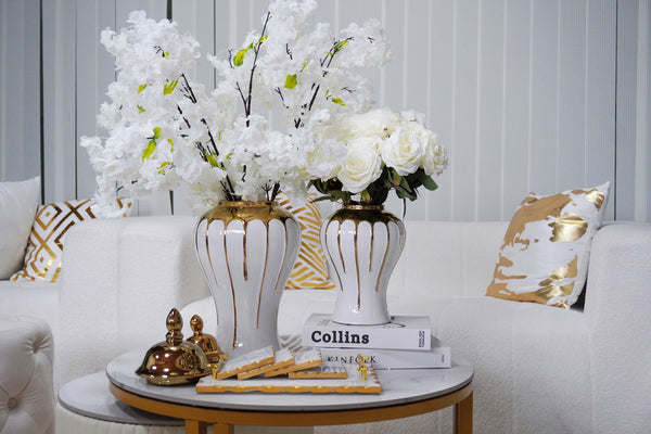 Homeroots 18" White And Gold Abstract Urn Ceramic Ginger Jar  Ceramic 571615