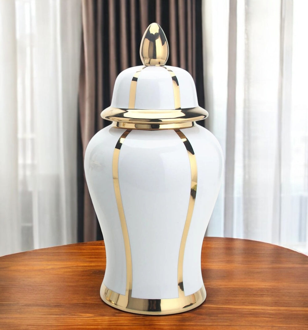 Homeroots 19" White And Gold Striped Urn Ceramic Ginger Jar  Ceramic 571628