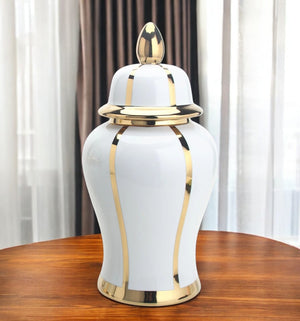 Homeroots 19" White And Gold Striped Urn Ceramic Ginger Jar  Ceramic 571628