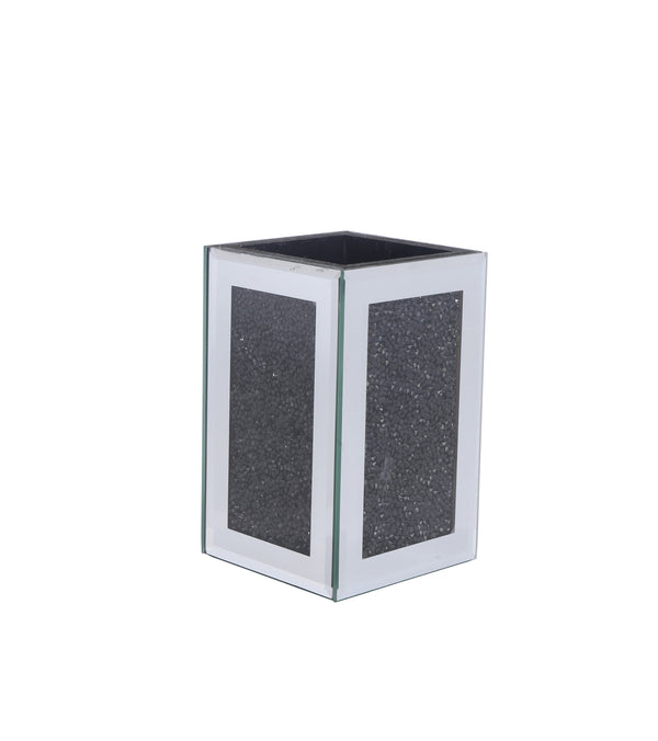 Homeroots Two Piece Black Mirrored Glass Bling Bathroom Accessory Set  Mirrored Glass 571660