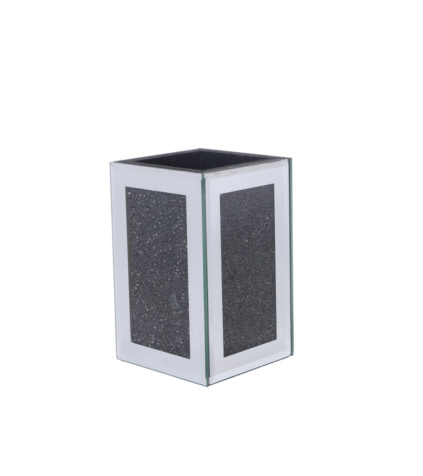 Homeroots Two Piece Black Mirrored Glass Bling Bathroom Accessory Set  Mirrored Glass 571660