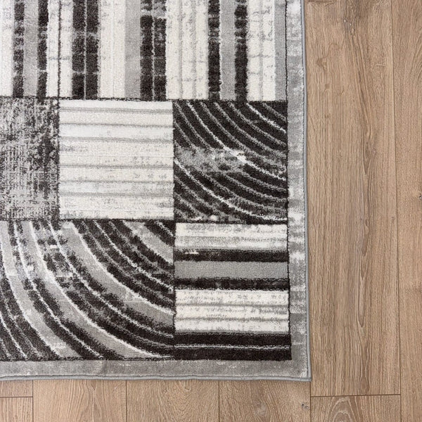 HomeRoots 5' Abstract Area Rug in Gray, Brown & Beige - Modern Design, Stain Resistant, Ideal for Family Spaces 7' X 10' 571686