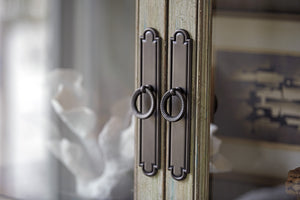 Lexington Tommy Bahama Home Sanctuary Curio China Cabinet - Elegant Coastal Design With Glass Doors, Adjustable Shelves & Led Lighting Palmetto  571-864