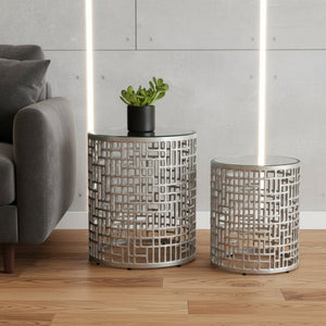 HomeRoots 20" Silver Mirrored Glass Pedestal End Table – Chic Aluminum Base, Versatile & Glamorous Design for Any Space 572184
