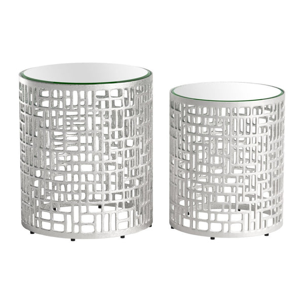 HomeRoots 20" Silver Mirrored Glass Pedestal End Table – Chic Aluminum Base, Versatile & Glamorous Design for Any Space 572184