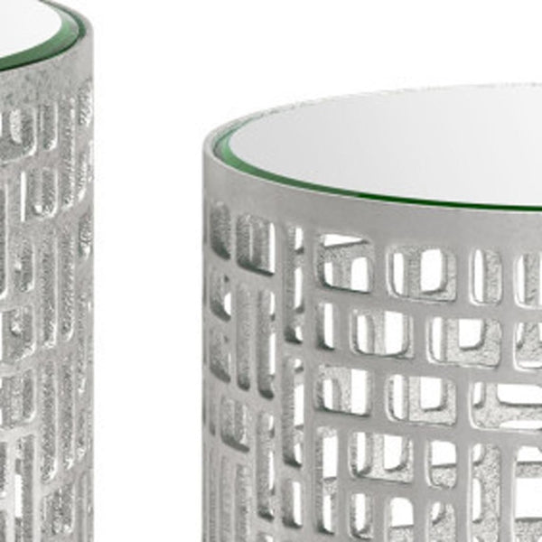 HomeRoots 20" Silver Mirrored Glass Pedestal End Table – Chic Aluminum Base, Versatile & Glamorous Design for Any Space 572184