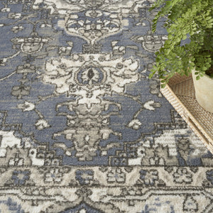 HomeRoots 8' Blue Floral Power Loom Rug - Timeless Charm and Durability for Any Room Décor, Easy Care Design 8' Round 572519
