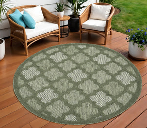 HomeRoots 8' Green Round Rug - Stylish Geometric Design for Indoor/Outdoor Spaces, Easy Care, Versatile Use 572803