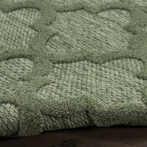 HomeRoots 8' Green Round Rug - Stylish Geometric Design for Indoor/Outdoor Spaces, Easy Care, Versatile Use 572803