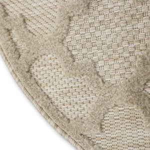 HomeRoots 8' Cream Round Geometric Area Rug – Modern Indoor/Outdoor Design, Easy Care & Versatile Style! 572804