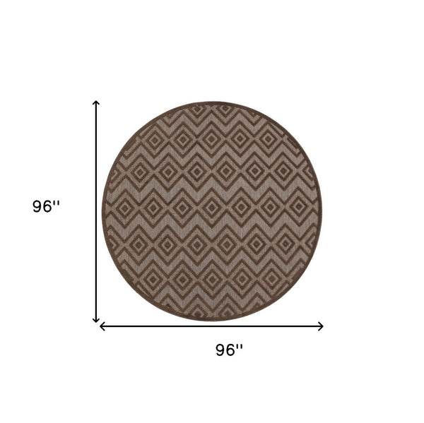HomeRoots 8' Brown Round Geometric Area Rug - Versatile Indoor/Outdoor Solution with Low-Maintenance Style 572834