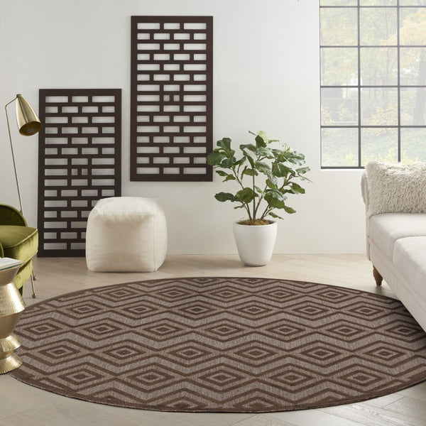 HomeRoots 8' Brown Round Geometric Area Rug - Versatile Indoor/Outdoor Solution with Low-Maintenance Style 572834