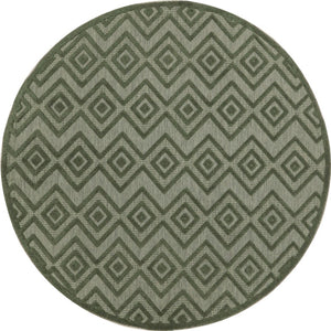 HomeRoots 8' Green Round Geometric Area Rug - Stylish Indoor/Outdoor Design with Low-Maintenance Durability 572835