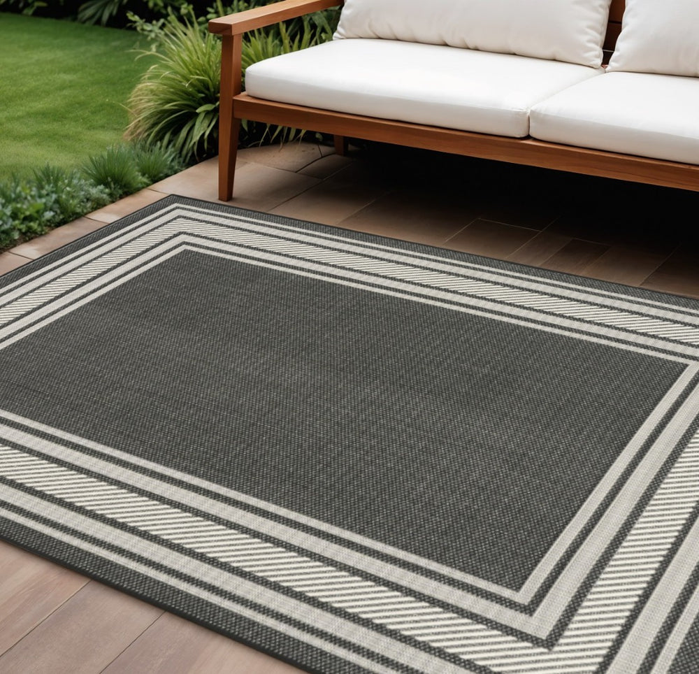 HomeRoots 6' X 9' Black Geometric Area Rug – Stylish Indoor & Outdoor Design for Modern Spaces, Easy Care! 572869