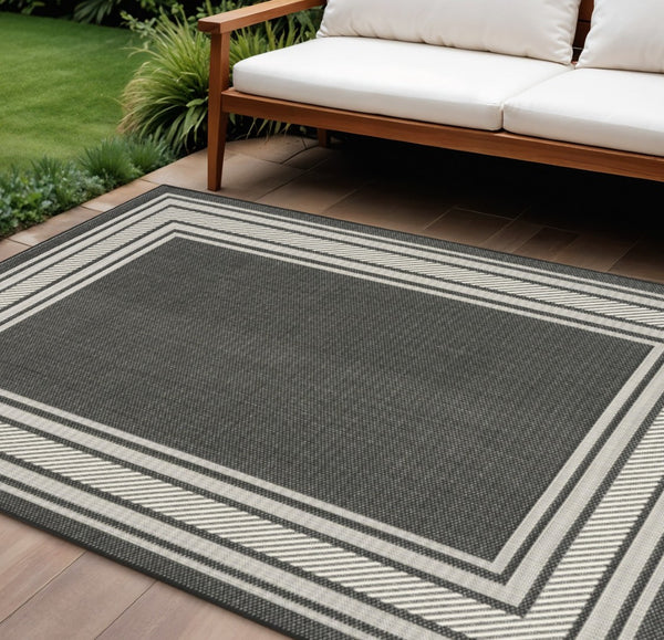 HomeRoots 6' X 9' Black Geometric Area Rug – Stylish Indoor & Outdoor Design for Modern Spaces, Easy Care! 572869