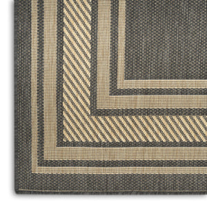 HomeRoots 6' X 9' Charcoal Geometric Area Rug - Stylish Indoor/Outdoor Design for Modern Spaces & Easy Care 572872