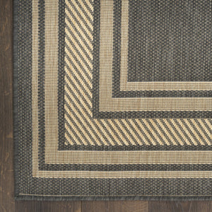 HomeRoots 6' X 9' Charcoal Geometric Area Rug - Stylish Indoor/Outdoor Design for Modern Spaces & Easy Care 572872