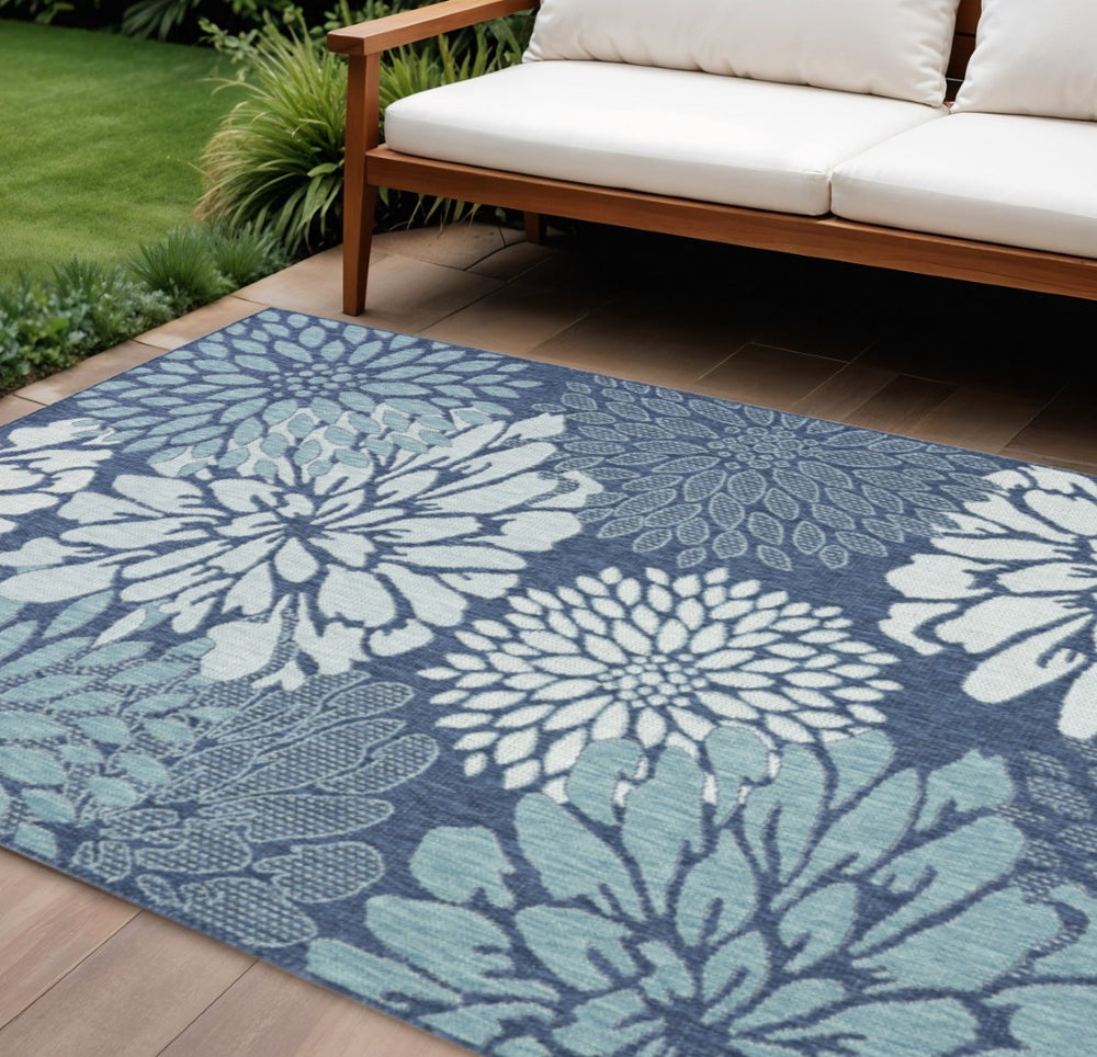 HomeRoots 8' X 10' Navy Blue Floral Area Rug - Stylish Indoor/Outdoor Accent for Easy Care & Timeless Elegance 572892