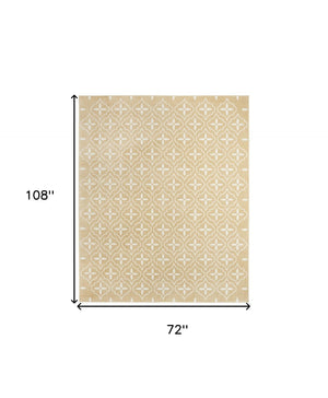 HomeRoots 6' X 9' Beige and Ivory Geometric Area Rug - Durable Indoor/Outdoor Design for Modern Spaces 572903
